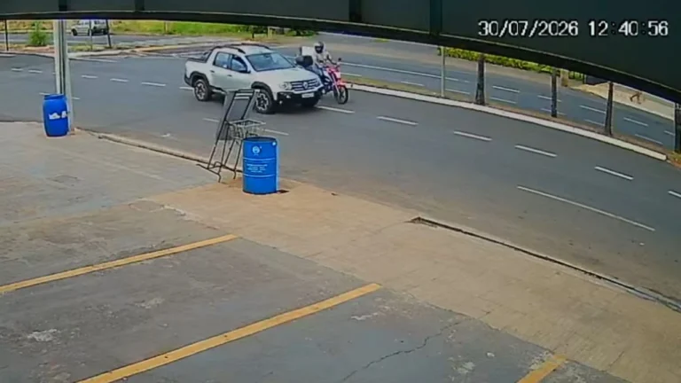 Motorista que atropelou motociclista em Uberlândia é preso após perseguição
