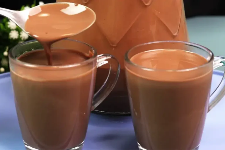 Receita de chocolate quente cremoso sem leite condensado fácil