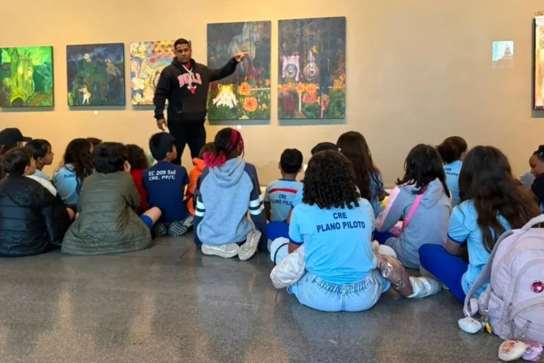 Saúde e bem-estar: alunos da EC 209 Sul visitam exposição