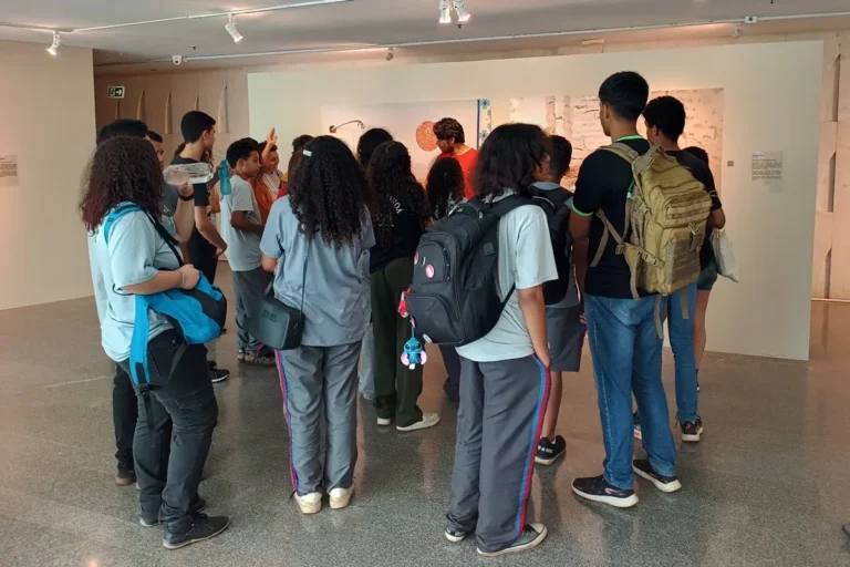 Saúde e bem-estar: alunos do Paranoá na mostra Constelações Contemporâneas