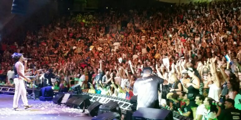Show do Rock celebra a arte de emocionar multidões pela voz