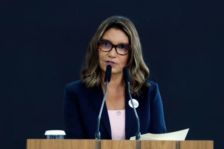 Solidariedade de Janja a Damares e Michelle Bolsonaro após ataques