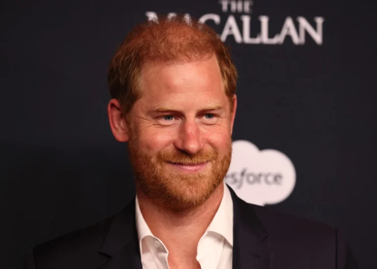 Tendência de estilo: Príncipe Harry defende tradição britânica