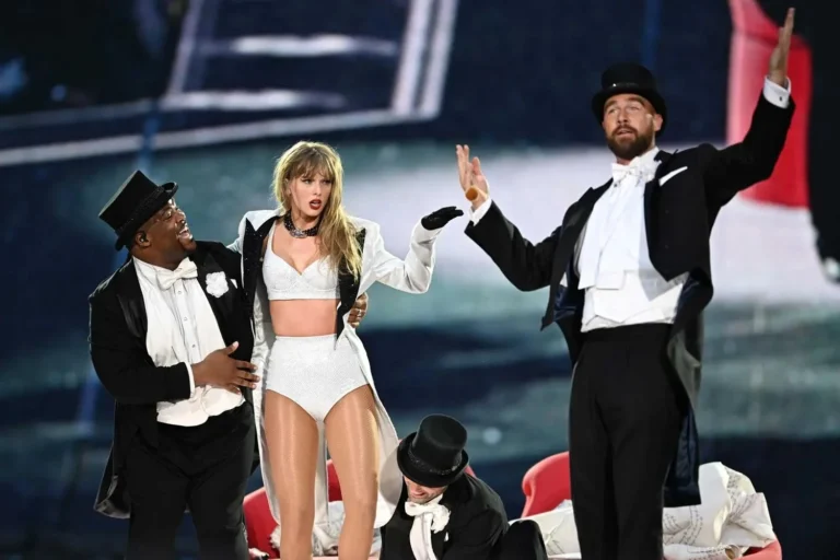 Tendência de look de Taylor Swift em casamento com Travis Kelce