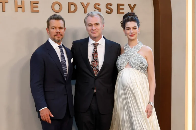 Tendência de moda: Anne Hathaway e Christopher Nolan em reencontro
