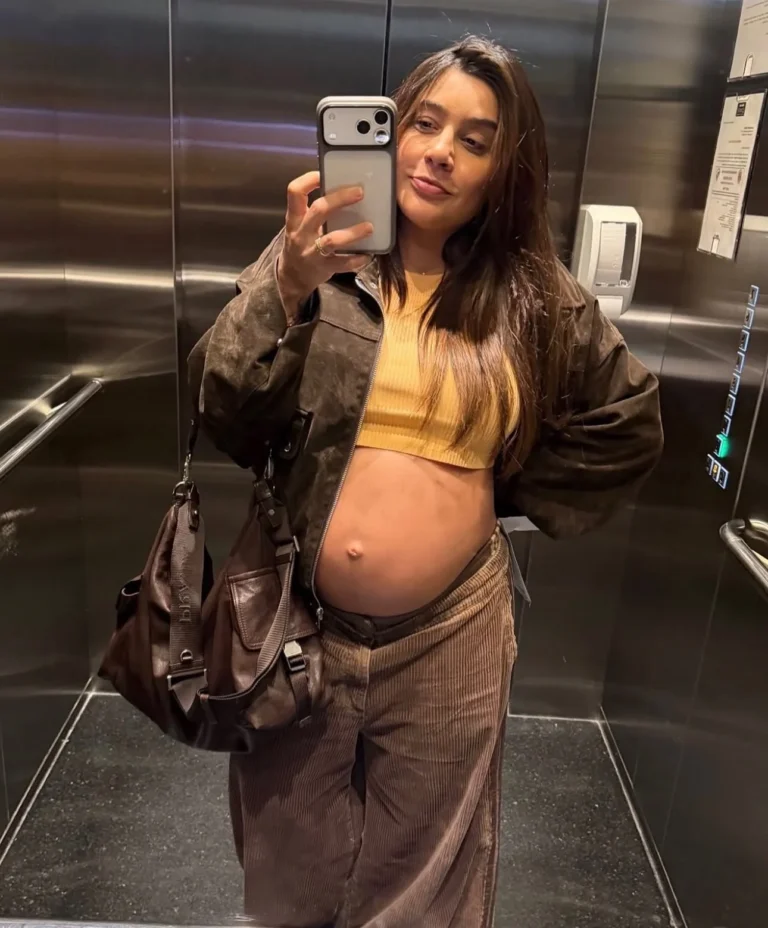 Tendência de moda: Lauana Prado exibe look com barrigão