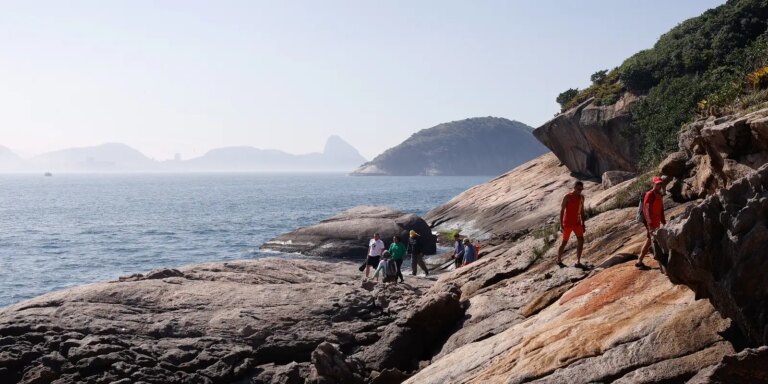 Trilha nas Ilhas Cagarras exige preparo e oferece vista única hoje