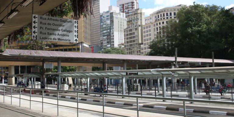 Turismo no Rio: Rodoviários e empresários sem acordo em audiência