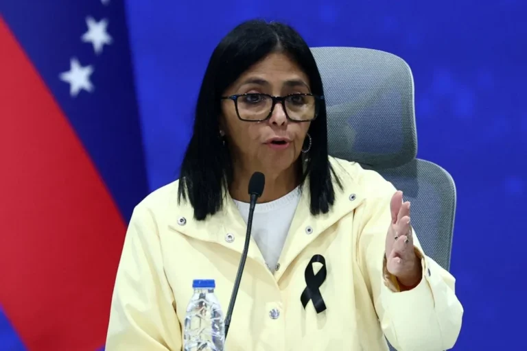Venezuela evita convulsão social após terremotos, afirma presidente interina