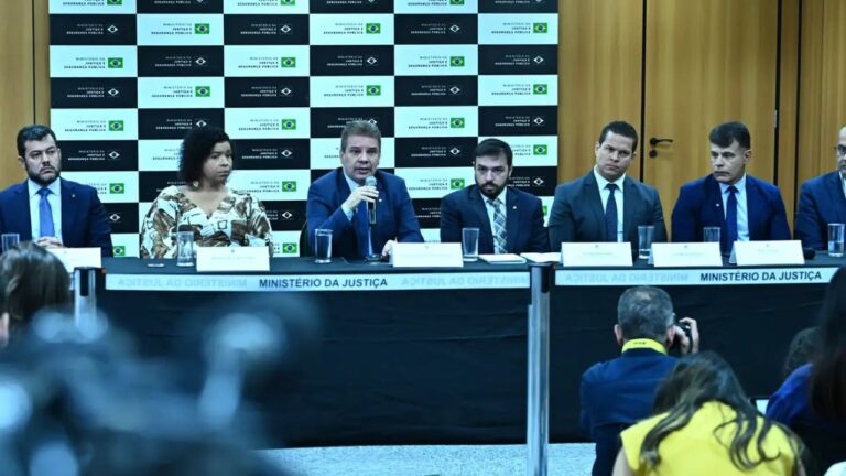Operação Lívia desarticula rede criminosa que induzia jovens ao suicídio na internet, incluindo Minas Gerais