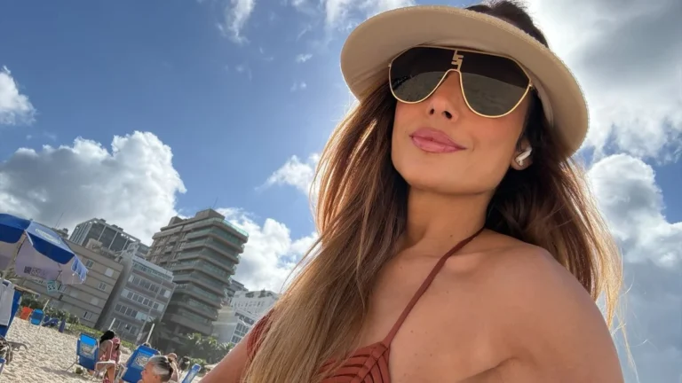 Viral: Patrícia Poeta de biquíni encanta no Instagram