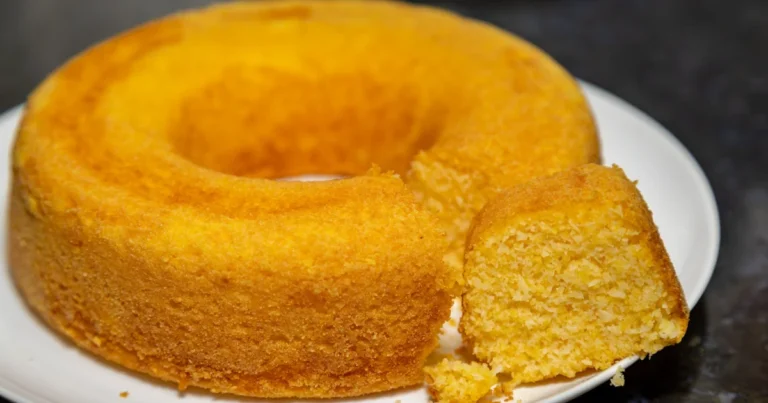 Bolo de fubá cremoso de liquidificador