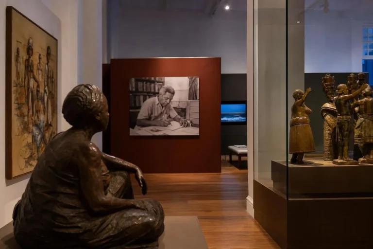Exposição sobre Jorge Amado, Dorival Caymmi e Carybé inaugura Caixa Cultural no Pelourinho