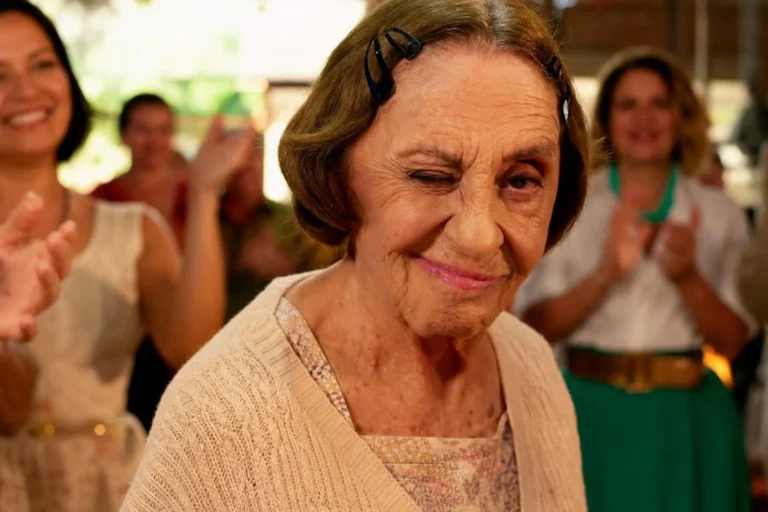 Laura Cardoso morre aos 98 anos; atriz teve carreira de décadas na televisão brasileira