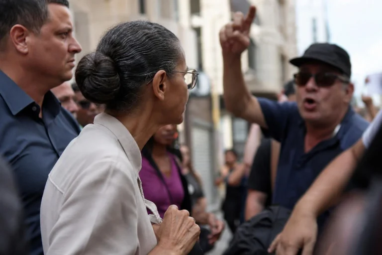 Marina Silva é intimidada durante ato de campanha no centro de São Paulo