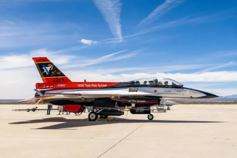 X-62A realiza 27 interceptações autônomas em testes com inteligência artificial