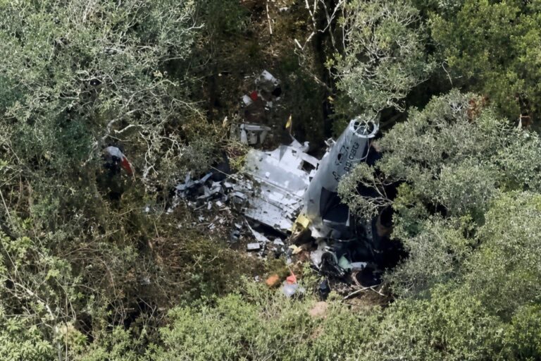 FAB encontra caixa-preta de helicóptero que matou cantor Rick e outras quatro pessoas