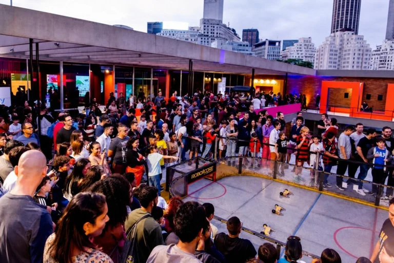 Festival gratuito em São Paulo reúne robôs, drones e experiências com inteligência artific…