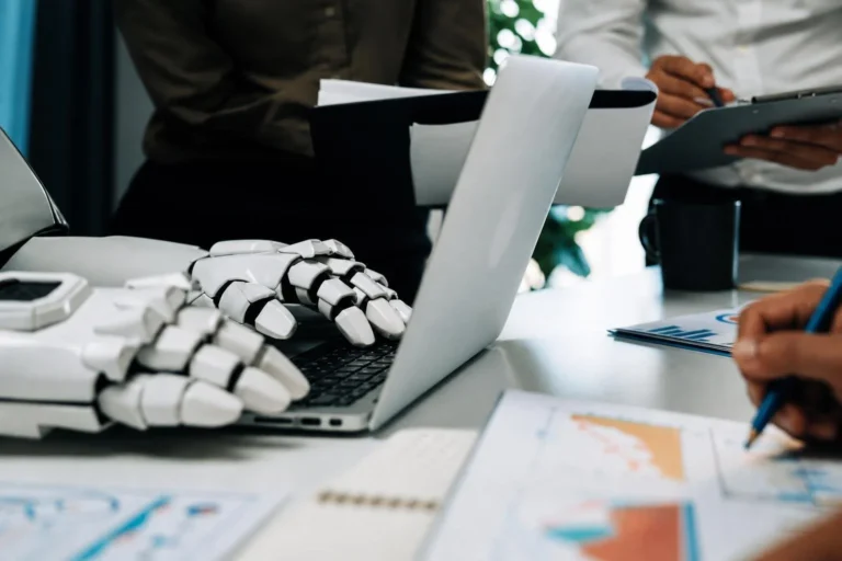 Pesquisa aponta que 52% dos brasileiros temem avanço da inteligência artificial