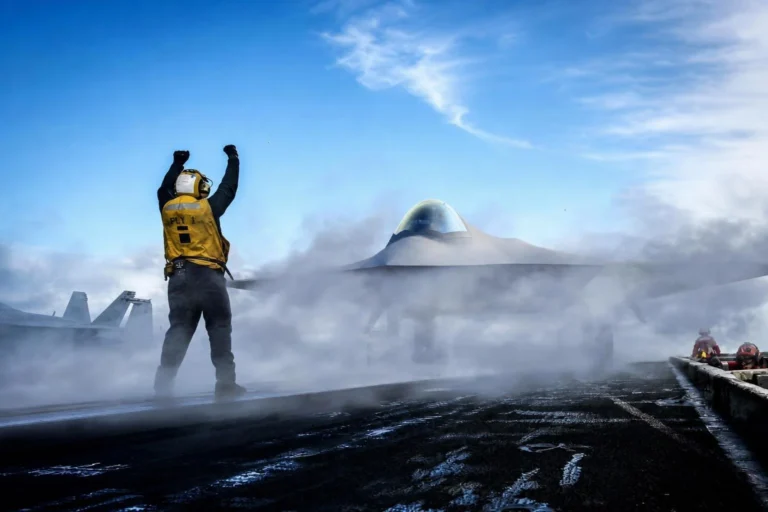 Boeing desenvolverá caça de sexta geração para substituir F/A-18 da Marinha dos EUA