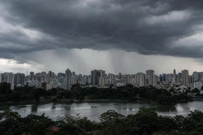Defesa Civil prevê chuvas fortes em todo o estado de São Paulo até quinta-feira