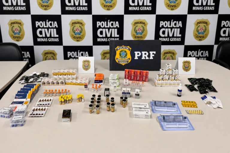 Dois homens são presos após fuga e apreensão de substâncias e pistolas em Uberlândia