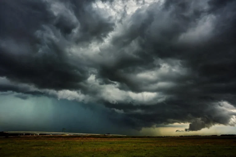El Niño deve manter temperaturas acima da média em Minas Gerais até dezembro
