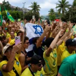 Flávio Bolsonaro e Lula encerram campanha com atos em Minas, Rio e São Paulo