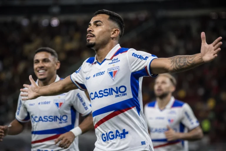 Fortaleza vence o Sport fora de casa e encosta no G2 da Série B