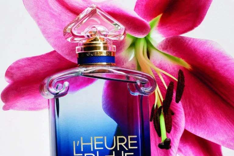 Guerlain revisita clássico L’Heure Bleue, de 1912, com proposta de fragrância “segunda pel…