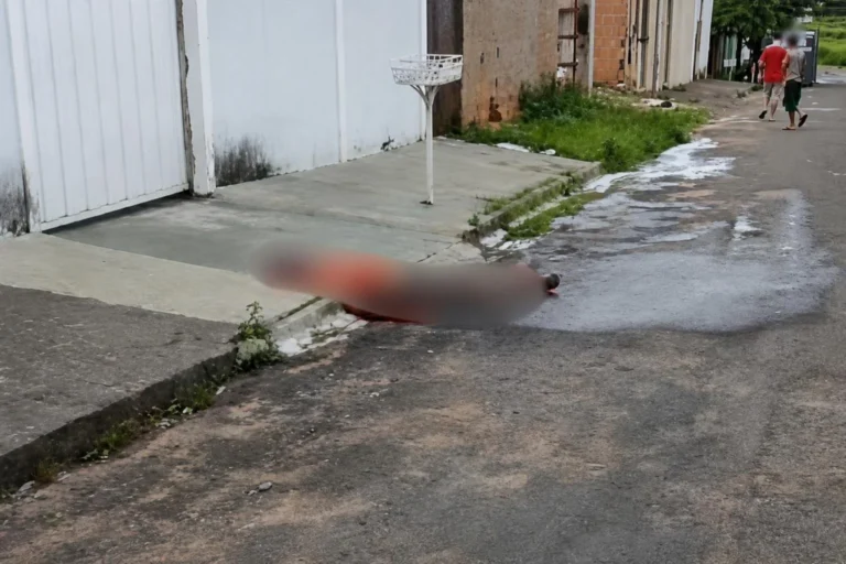 Homem é morto a tiros após briga em bar no bairro Mansour, em Uberlândia