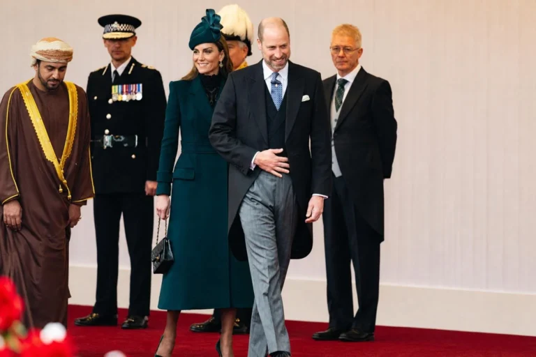 Kate Middleton e príncipe William participam de jantar de gala no Castelo de Windsor