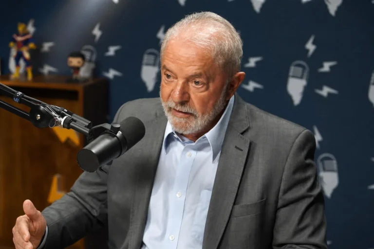 Lula troca debate na TV Globo por participação no Flow Podcast