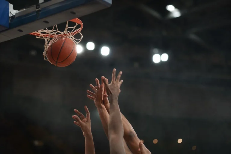 Minas goleia Brasília e mantém 100% de aproveitamento na liderança do NBB