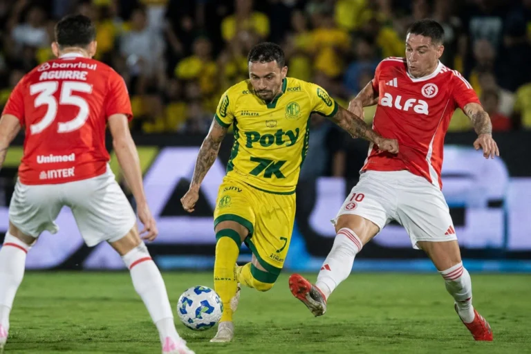Mirassol vence o Internacional e mantém o Colorado na zona de rebaixamento