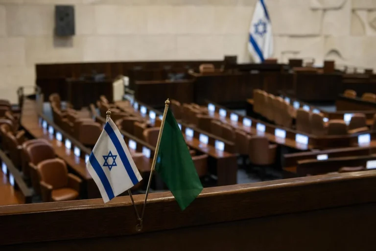 Oposição precisa de partidos árabes para tentar tirar Netanyahu do poder em Israel