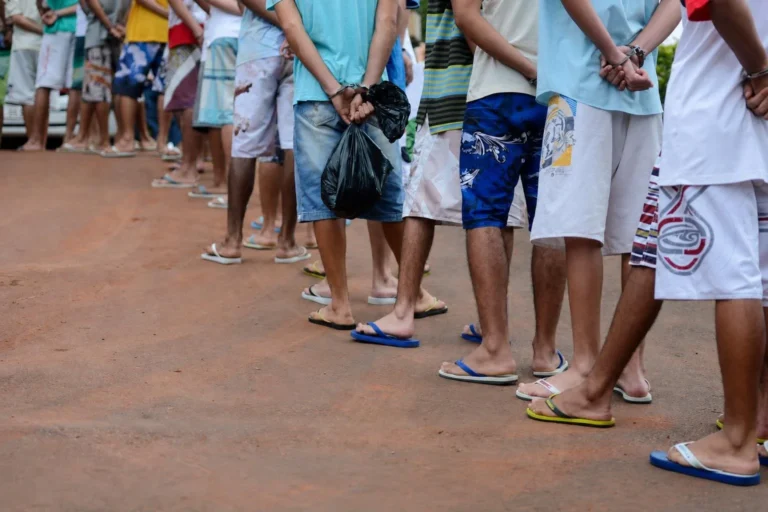 Pesquisa aponta apoio de 90% à redução da maioridade penal no Brasil