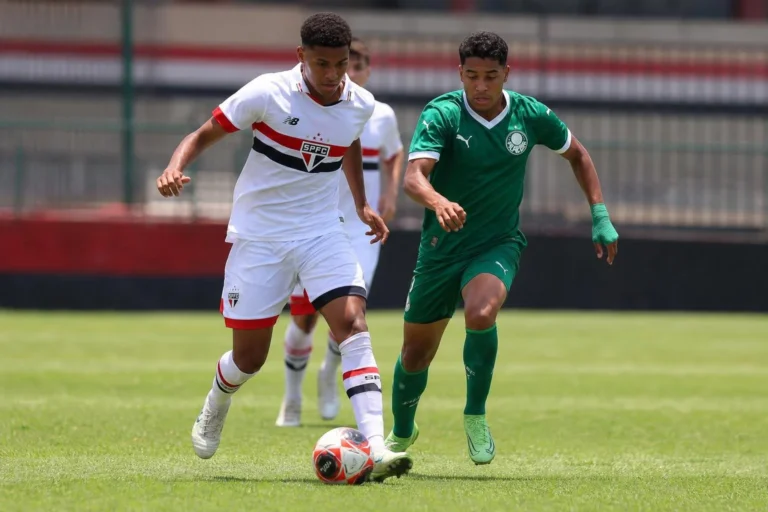 São Paulo e Palmeiras duelam pelas quartas do Paulista sub-20; veja onde assistir