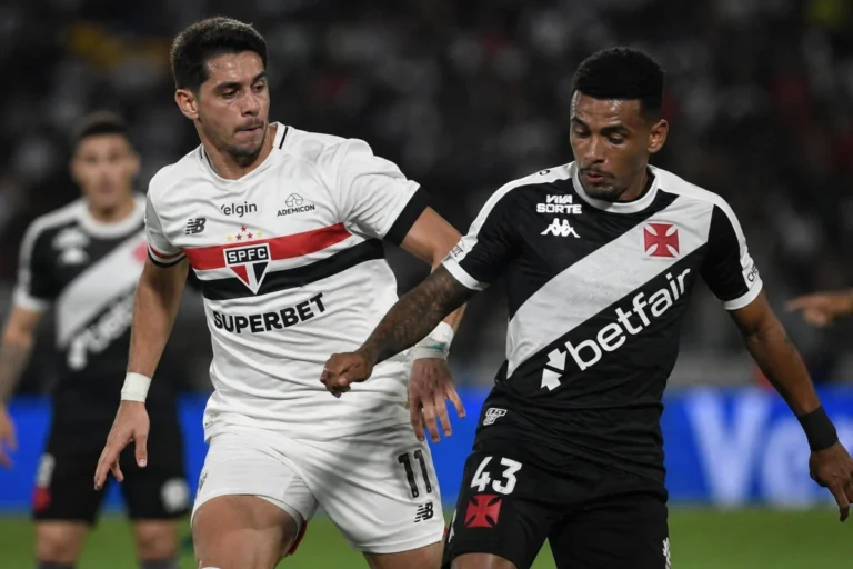 São Paulo vence o Vasco no Morumbis e sobe para a oitava posição no Brasileiro