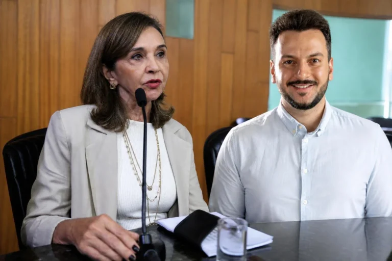 Tânia Toledo deixa a Secretaria de Educação de Uberlândia, e Guilherme Silveira assume a p…